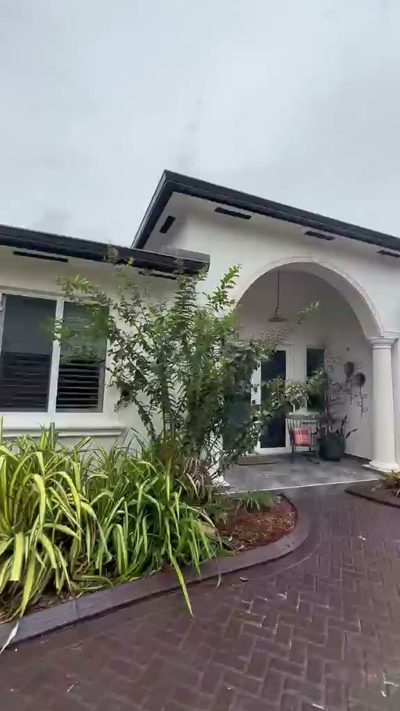 Still frame from a Joya General Services job video