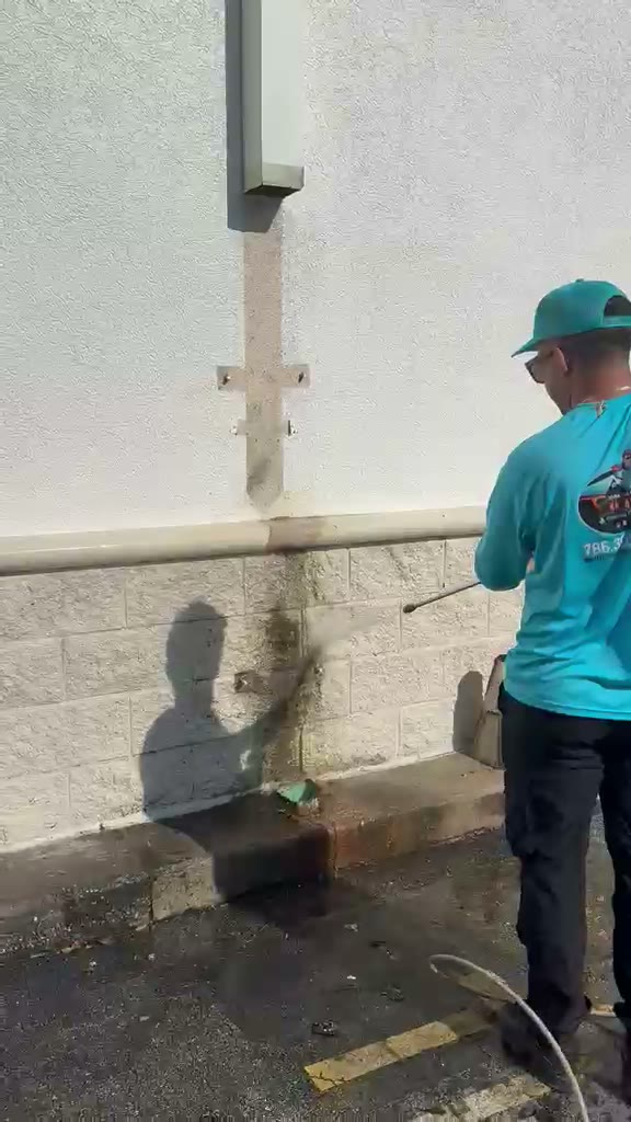 Still frame from a Joya General Services job video