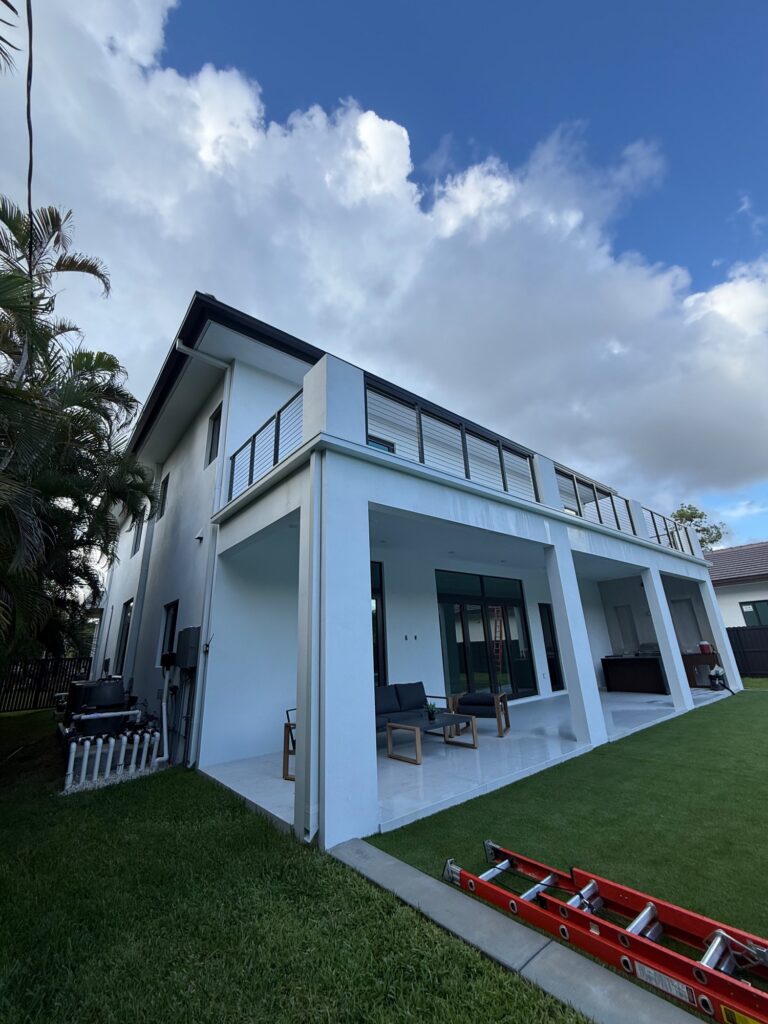New gutter run fitted along a roofline in Miami, Florida