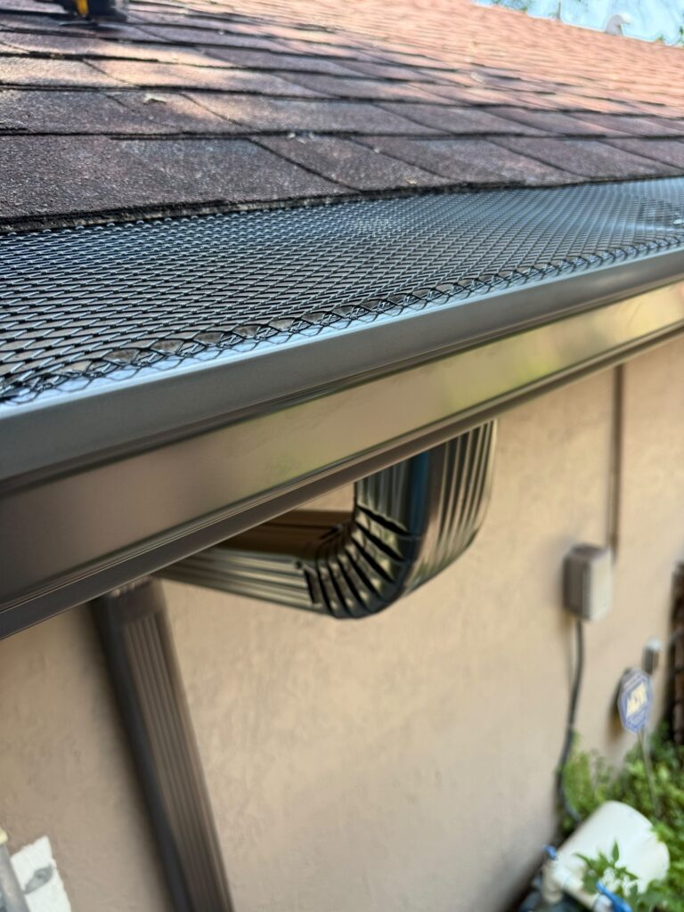 Fascia and gutter line completed in Fort Lauderdale, Florida