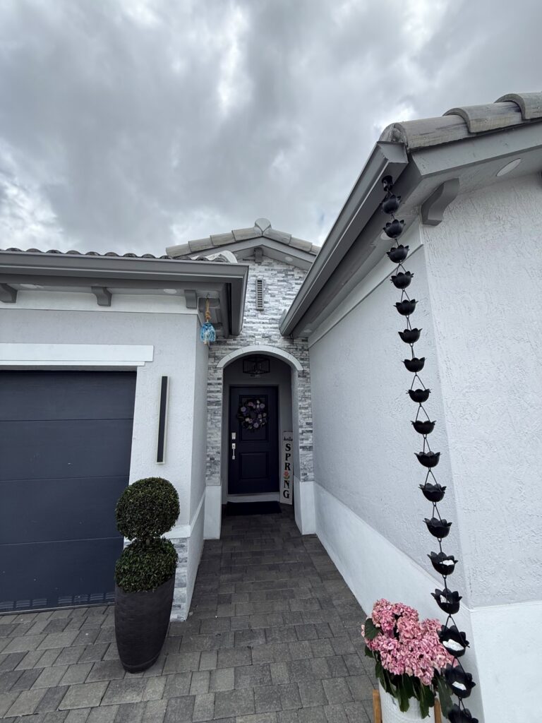 Fascia and gutter line completed in Fort Lauderdale, Florida