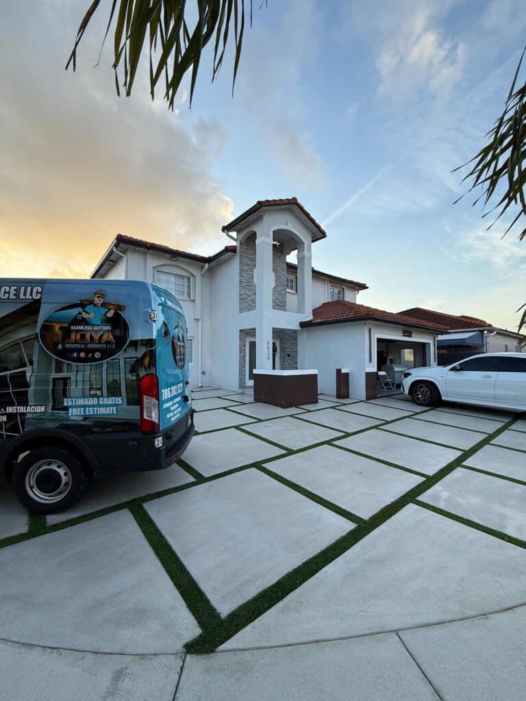 Gutter and downspout work completed in Hialeah, Florida