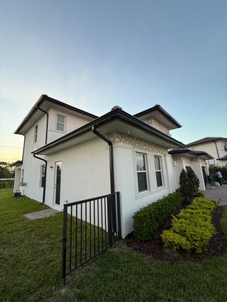 Fascia and gutter line completed in Fort Lauderdale, Florida