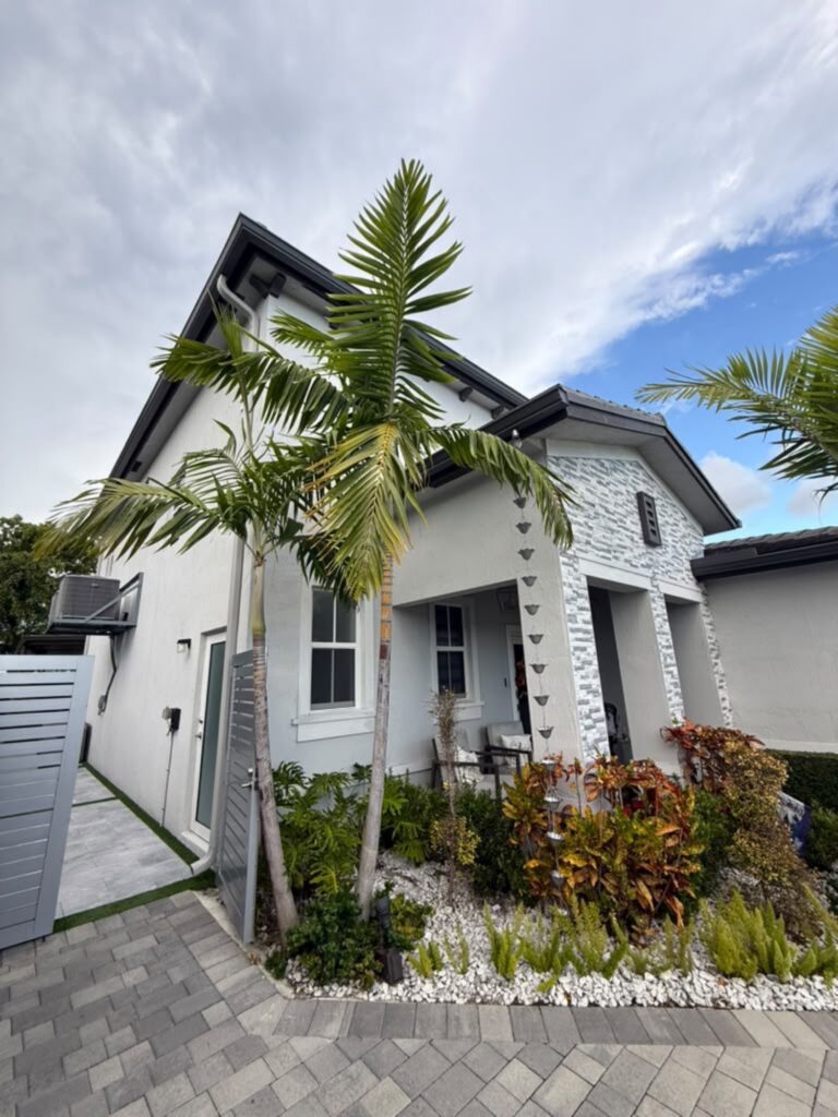 Residential gutter system installed in Hialeah, Florida