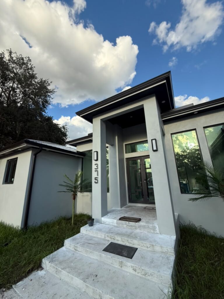Gutter and downspout work completed in Hialeah, Florida