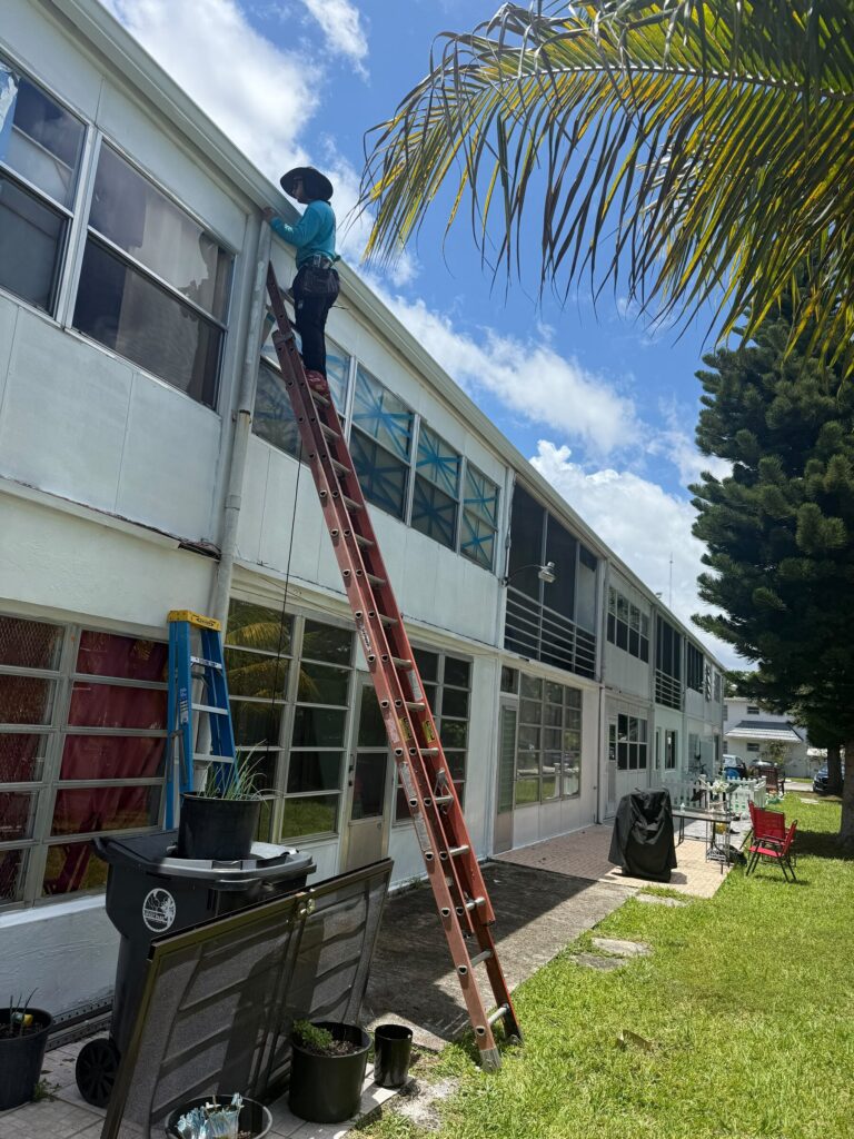 Gutter work completed by Joya General Services in South Florida