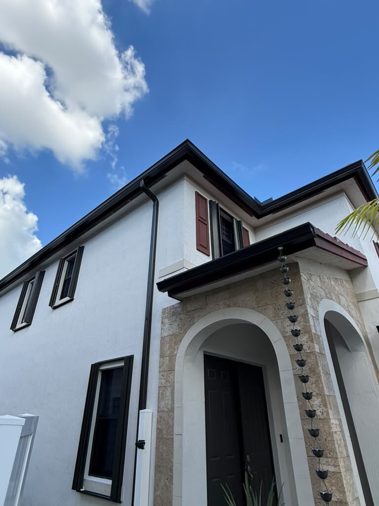 Gutter work completed by Joya General Services in South Florida