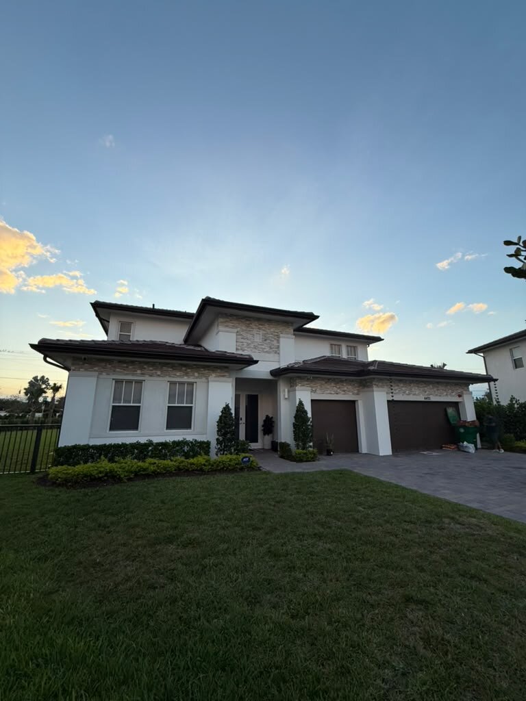 Gutter work completed by Joya General Services in South Florida